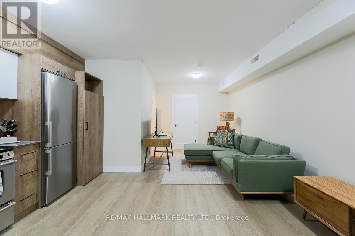 303 - 628 Danforth Avenue, Toronto, Ontario  M4K 1R3 - Photo 6 - E13151014
