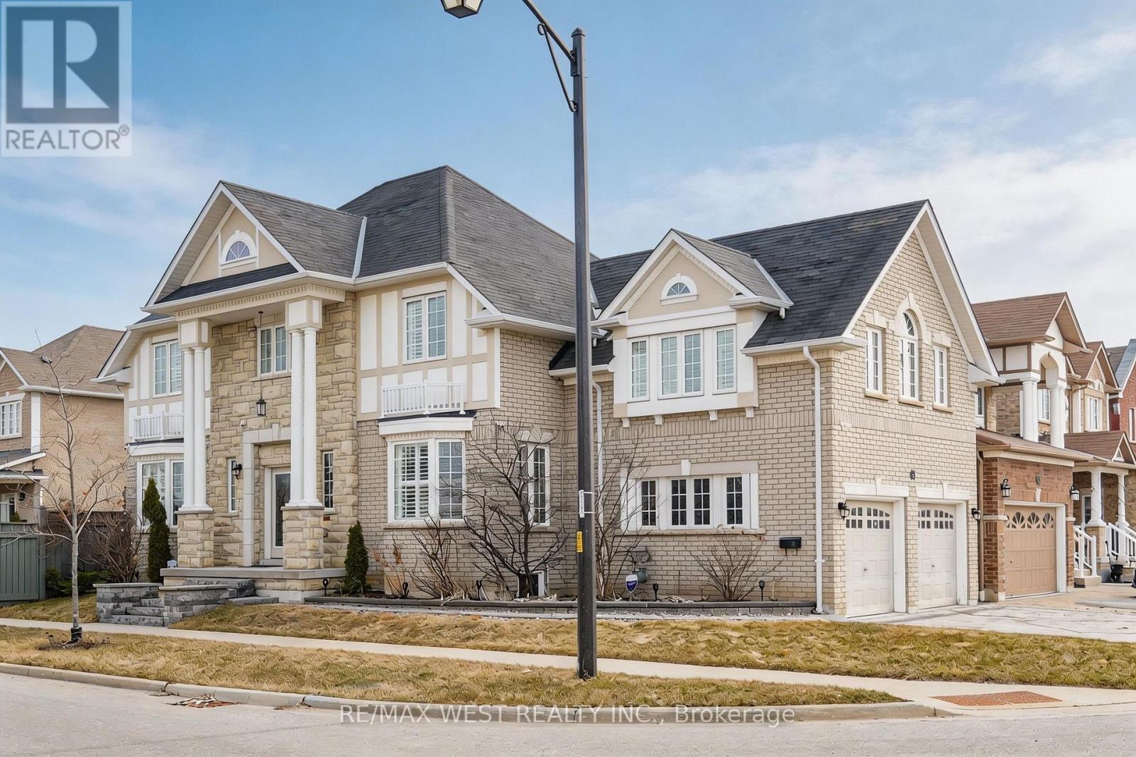 63 Sharplin Drive, Ajax, Ontario  L1Z 0P4 - Photo 1 - E13151030