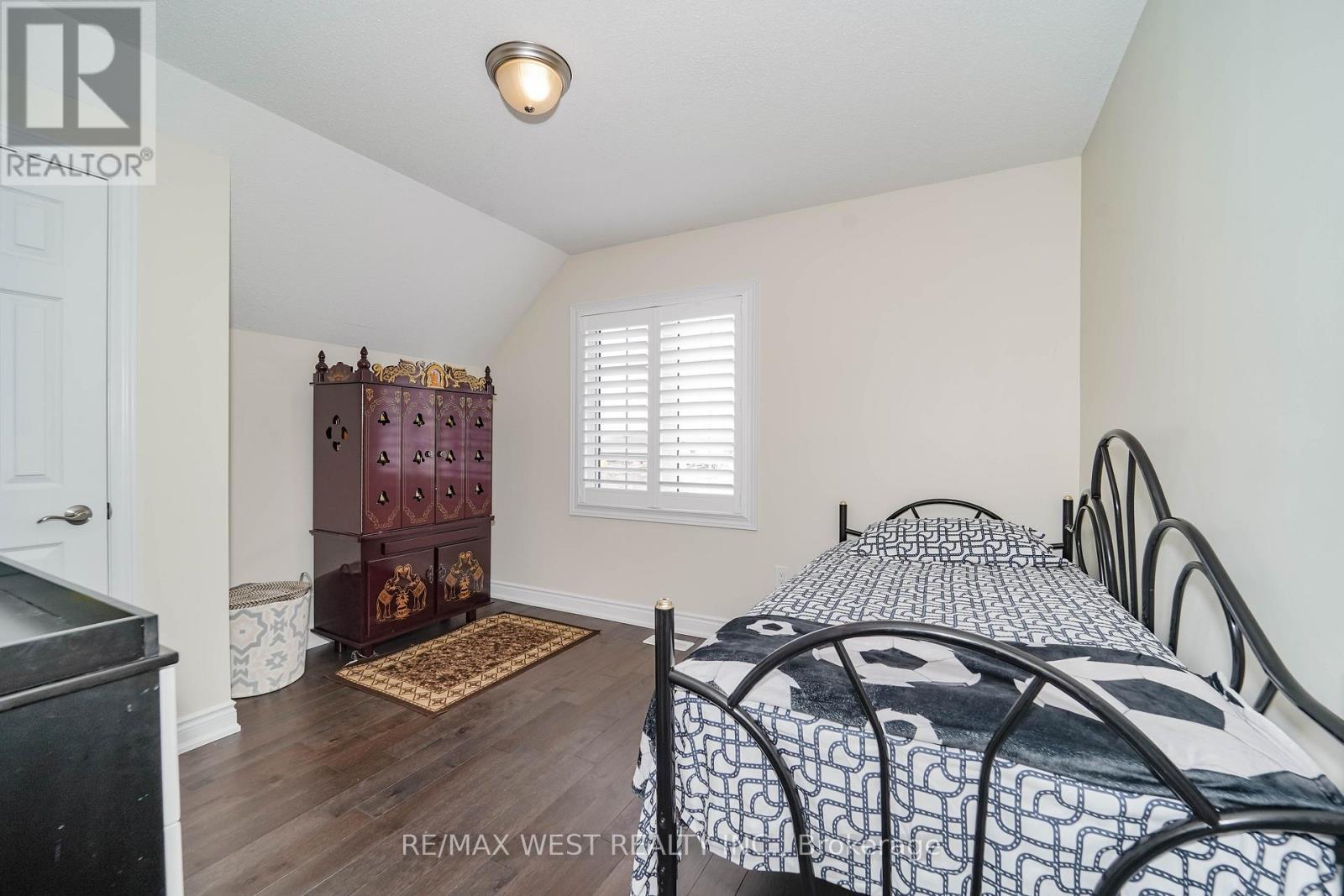 63 Sharplin Drive, Ajax, Ontario  L1Z 0P4 - Photo 13 - E13151030