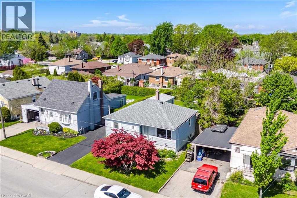 94 Clarendon Avenue, Hamilton, Ontario  L9A 3A3 - Photo 2 - 40831391
