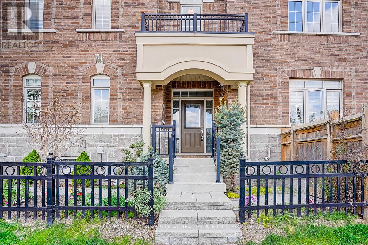6 Ruffle Lane, Richmond Hill, Ontario  L4E 0W3 - Photo 2 - N13150968