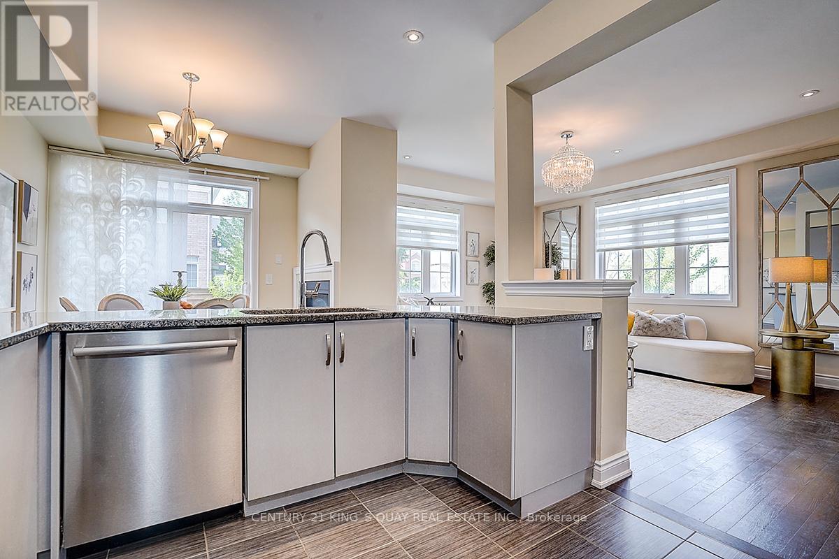 6 Ruffle Lane, Richmond Hill, Ontario  L4E 0W3 - Photo 21 - N13150968