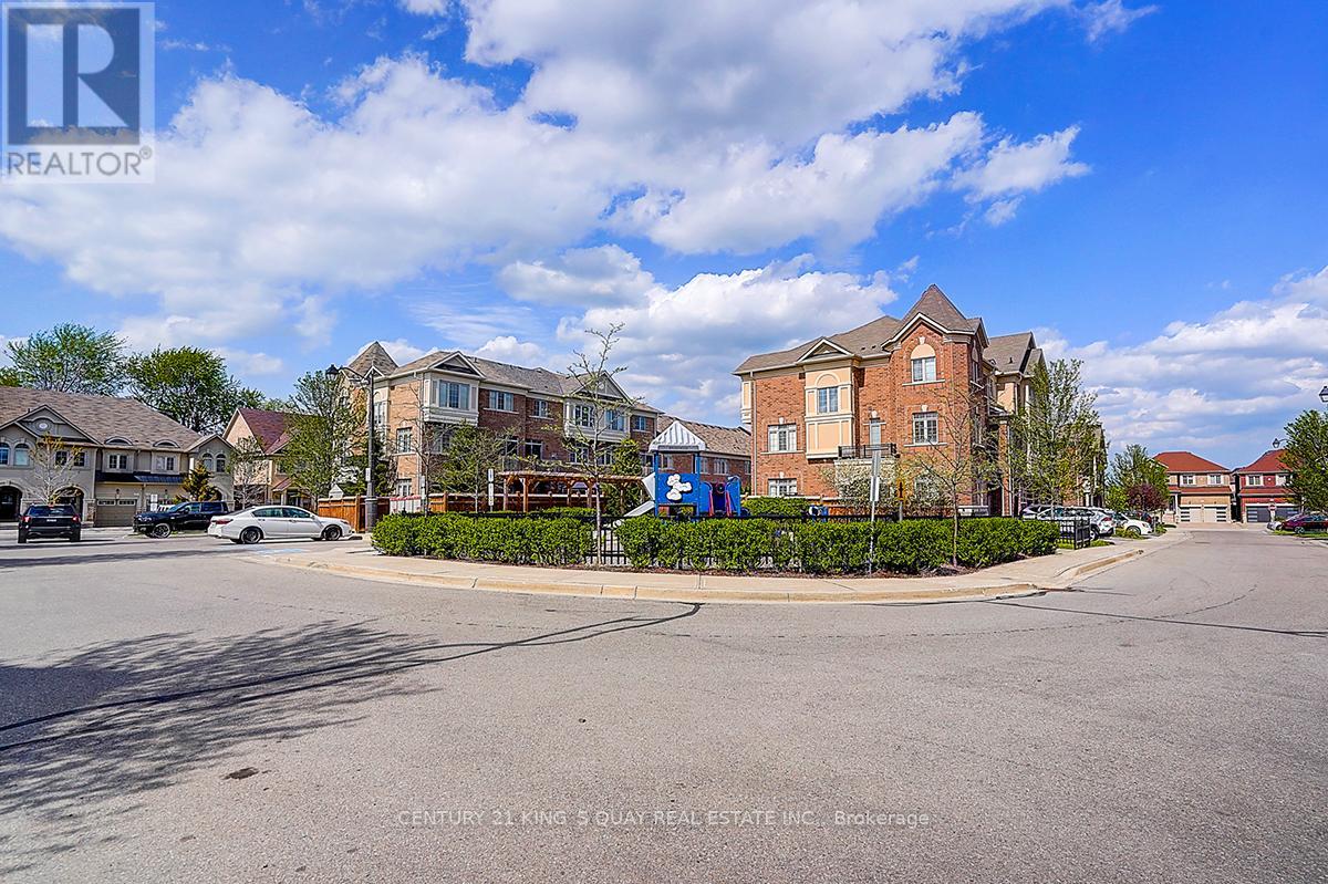 6 Ruffle Lane, Richmond Hill, Ontario  L4E 0W3 - Photo 49 - N13150968
