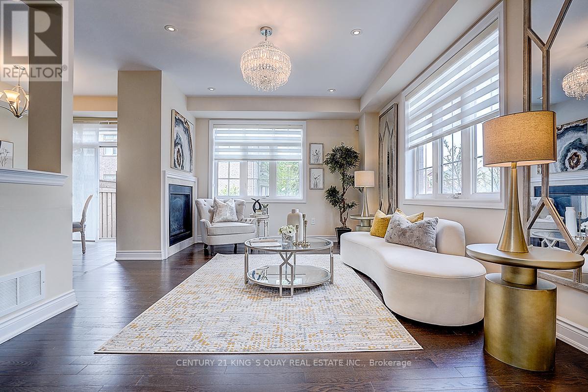 6 Ruffle Lane, Richmond Hill, Ontario  L4E 0W3 - Photo 7 - N13150968