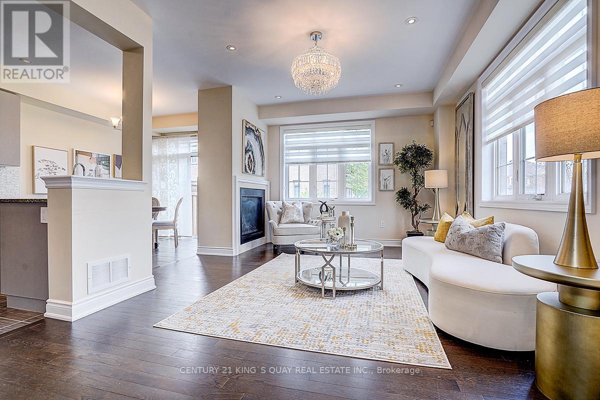 6 Ruffle Lane, Richmond Hill, Ontario  L4E 0W3 - Photo 8 - N13150968