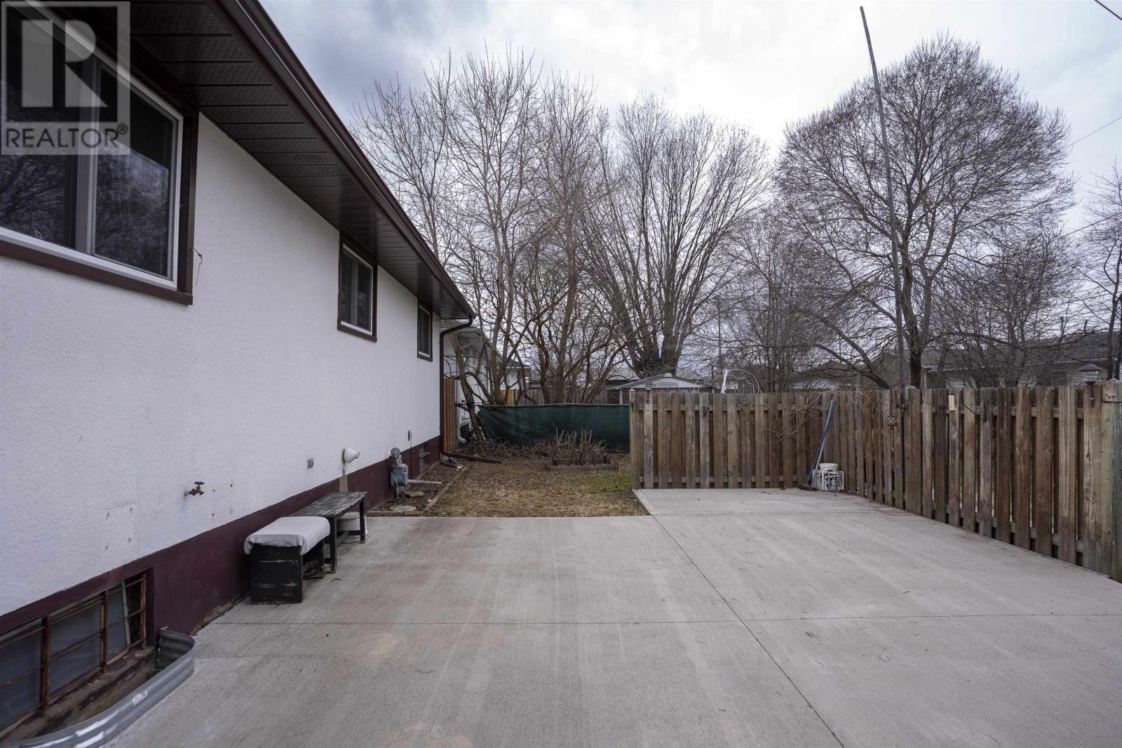 219 Moodie Street West, Thunder Bay, Ontario  P7E 5A5 - Photo 31 - TB2601005
