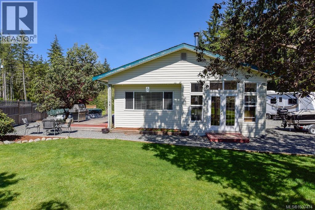 1864 Bates Rd, Courtenay, British Columbia  V9J 1X4 - Photo 1 - 1037474
