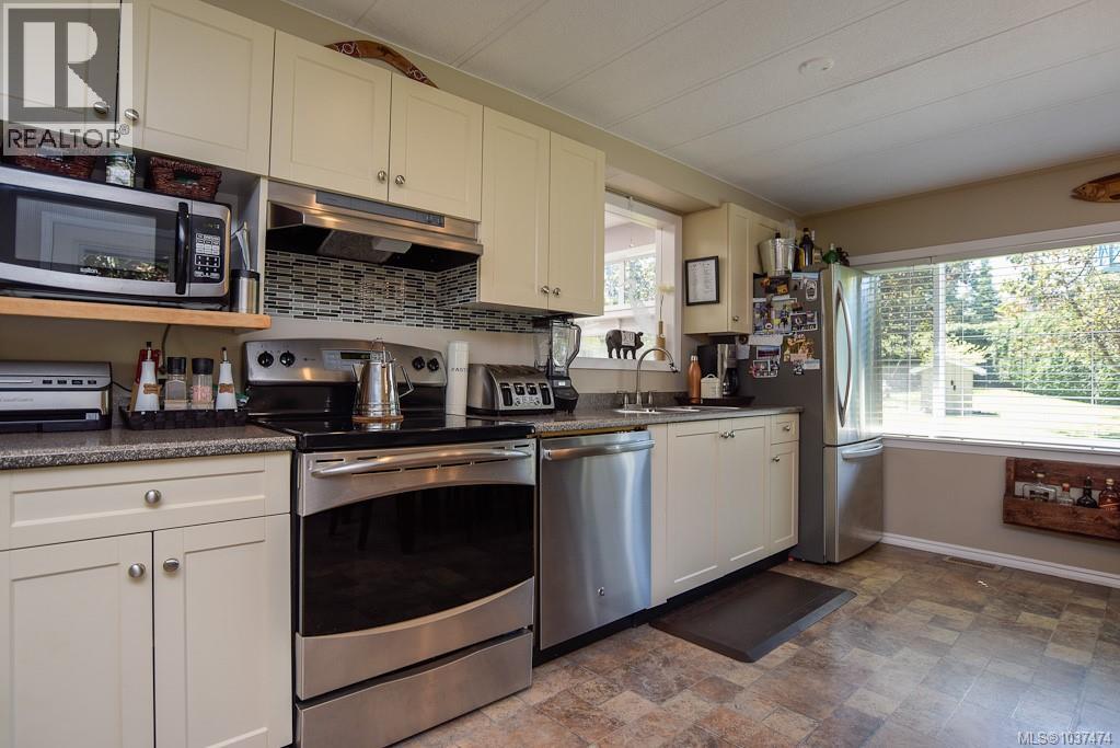 1864 Bates Rd, Courtenay, British Columbia  V9J 1X4 - Photo 33 - 1037474
