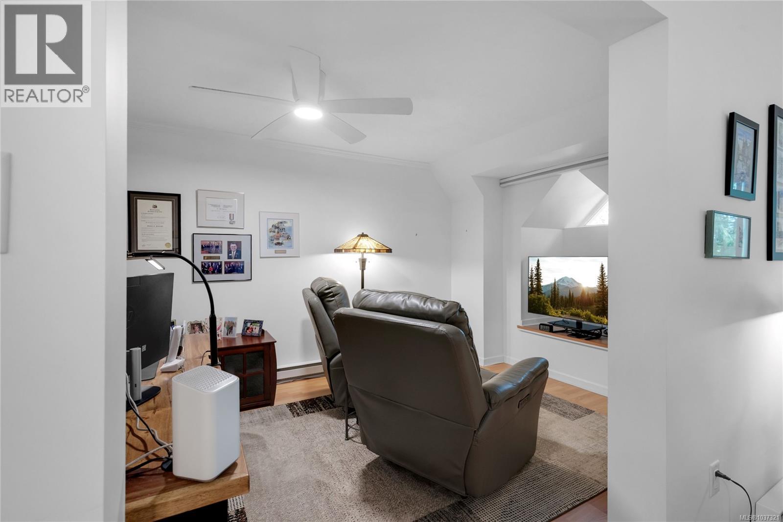 412 5685 Edgewater Lane, Nanaimo, British Columbia  V9T 6K3 - Photo 8 - 1037321