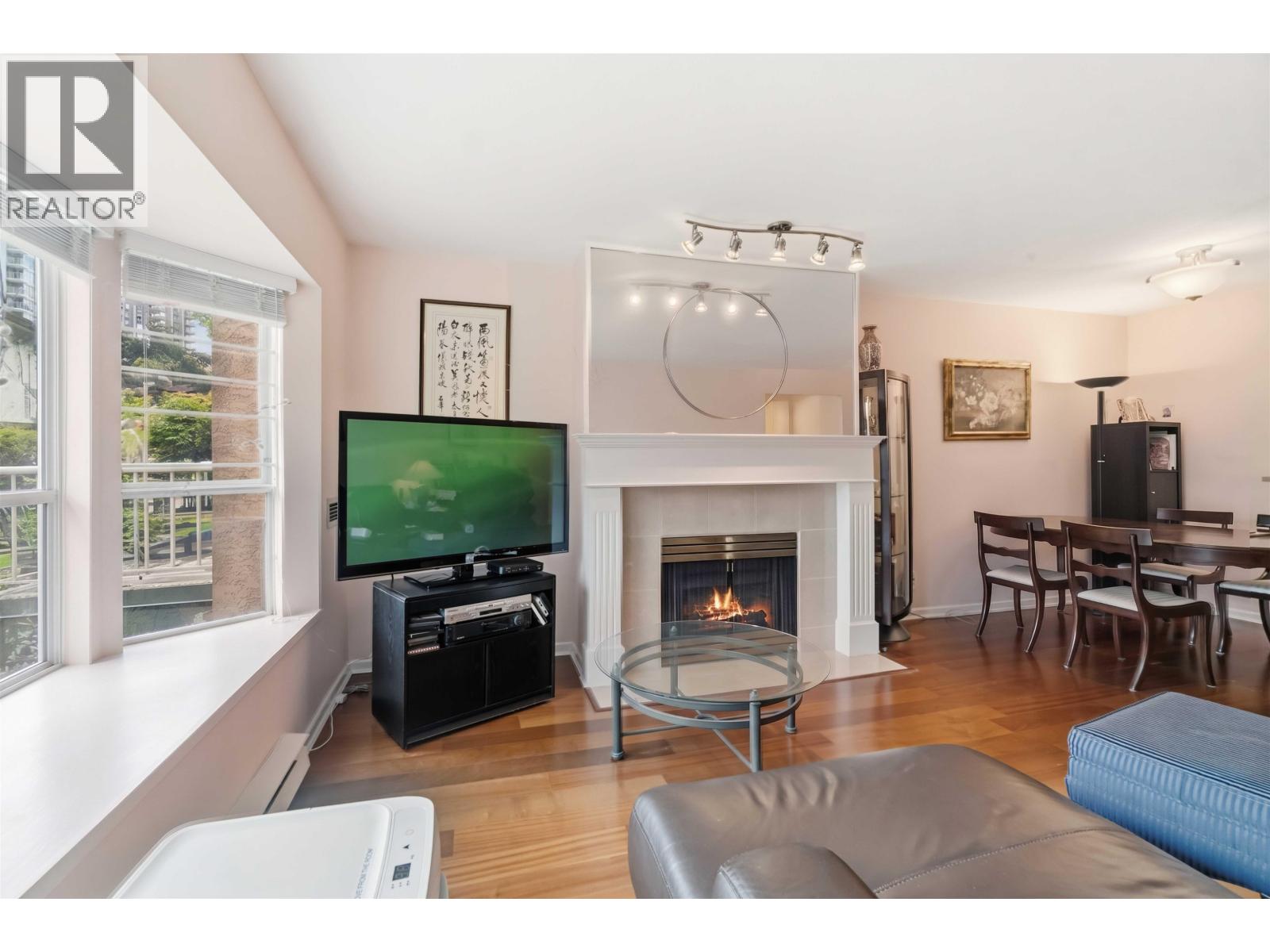 106 5568 Barker Avenue, Burnaby, British Columbia  V5H 2N9 - Photo 10 - R3124232