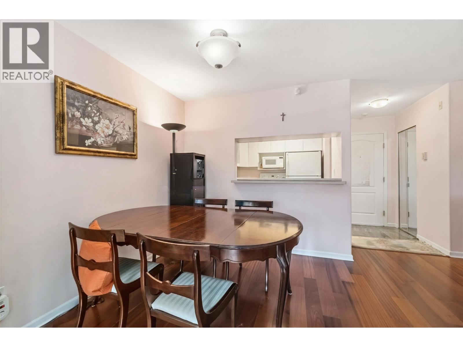 106 5568 Barker Avenue, Burnaby, British Columbia  V5H 2N9 - Photo 6 - R3124232