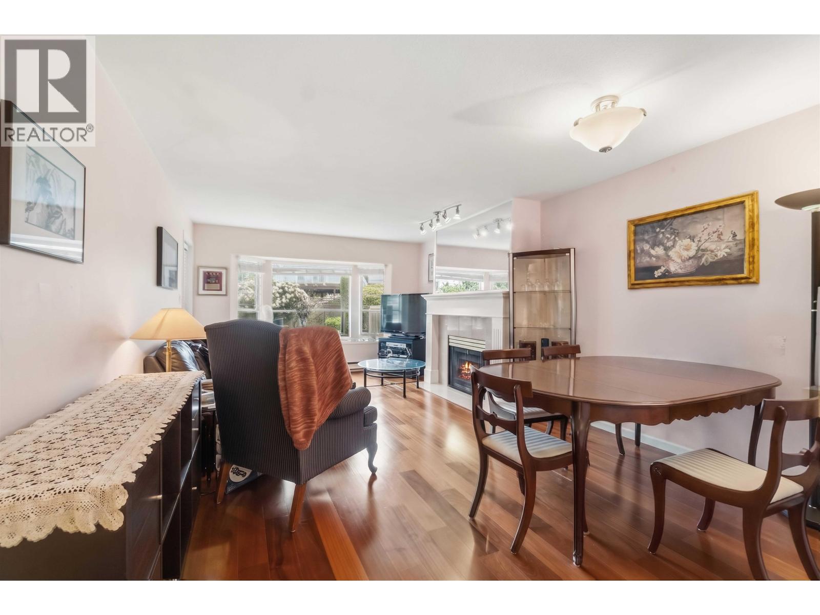 106 5568 Barker Avenue, Burnaby, British Columbia  V5H 2N9 - Photo 3 - R3124232