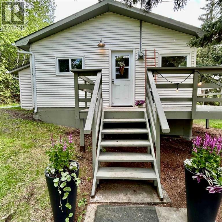 114 Red Wing Crescent, Tillicum Beach, Alberta  T4V 2M9 - Photo 1 - A2304265