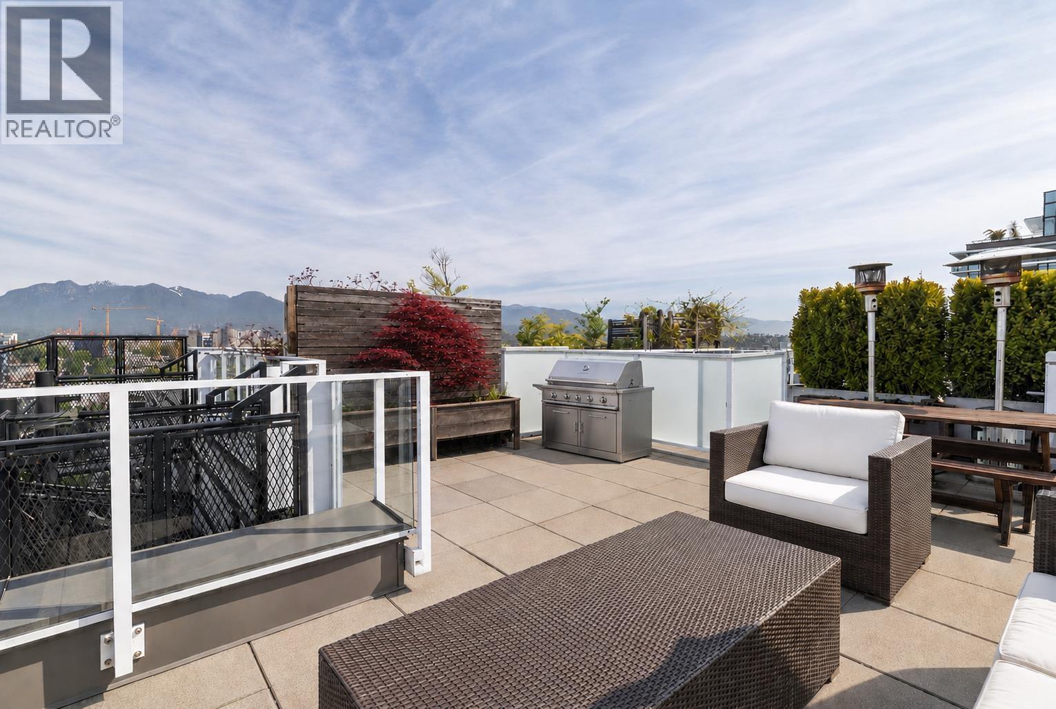 613 311 E 6TH AVENUE, Vancouver, British Columbia