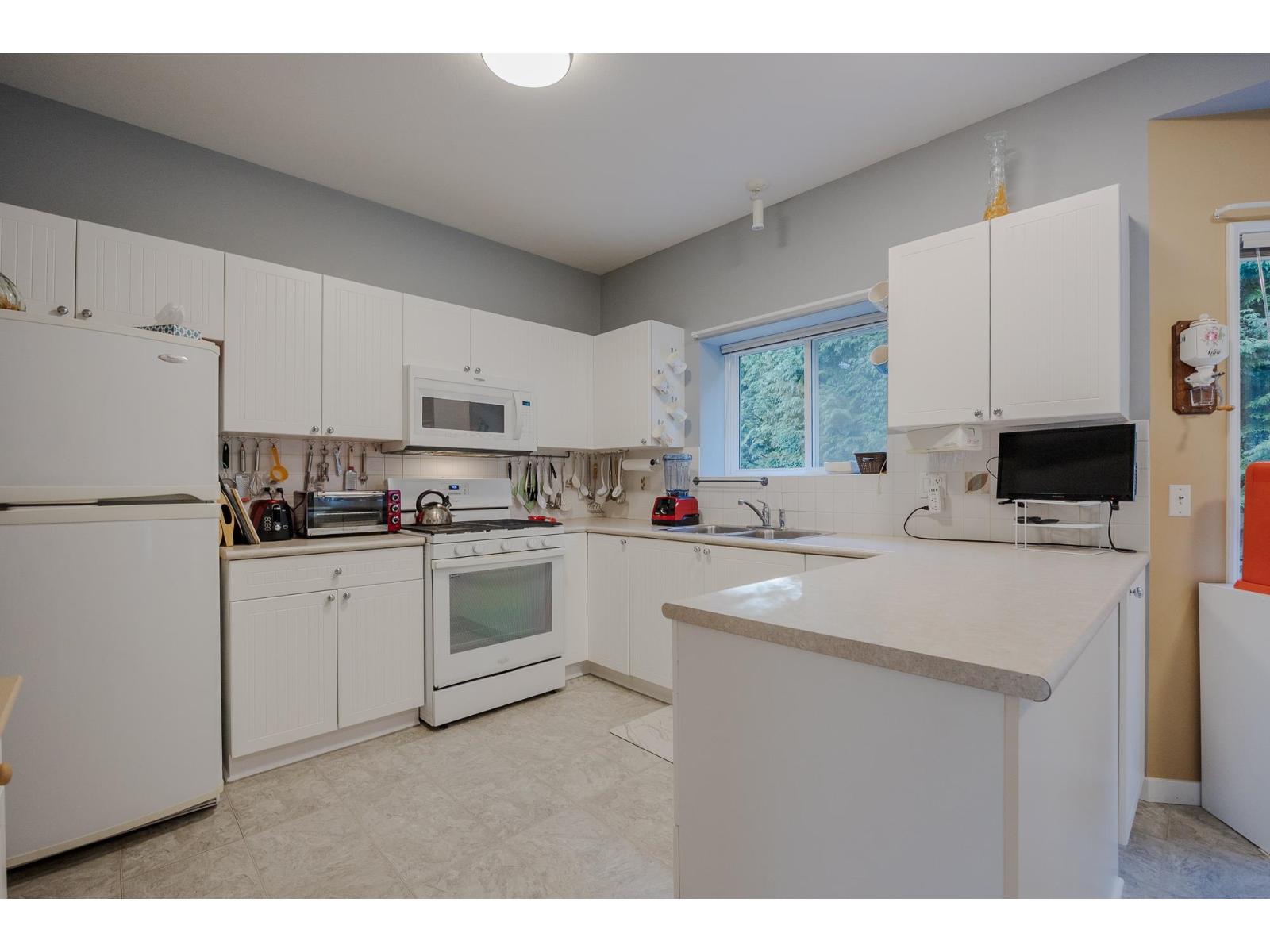 6615 205 Street, Langley, British Columbia  V1Y 2X8 - Photo 9 - R3102366