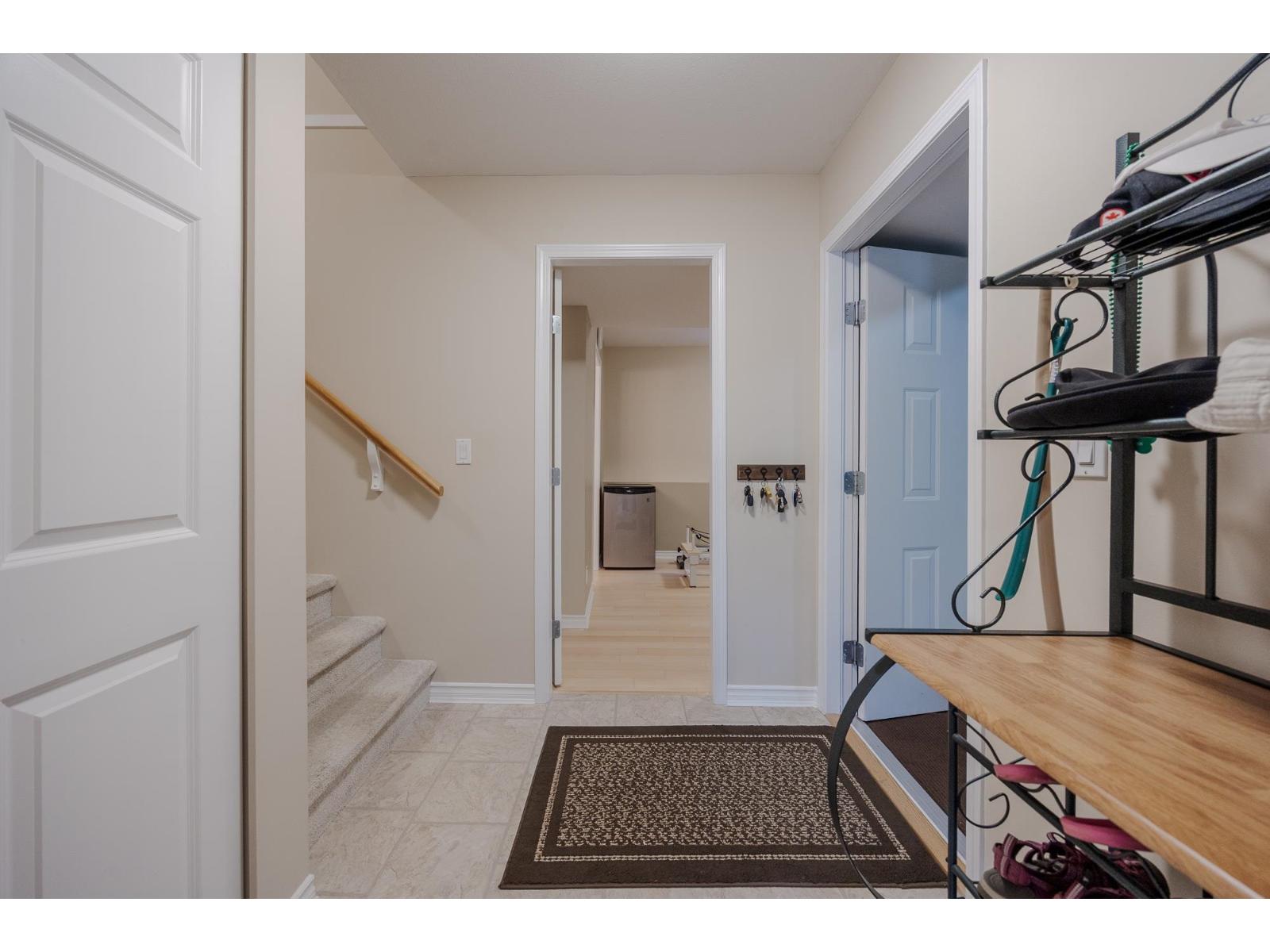 6615 205 Street, Langley, British Columbia  V1Y 2X8 - Photo 31 - R3102366