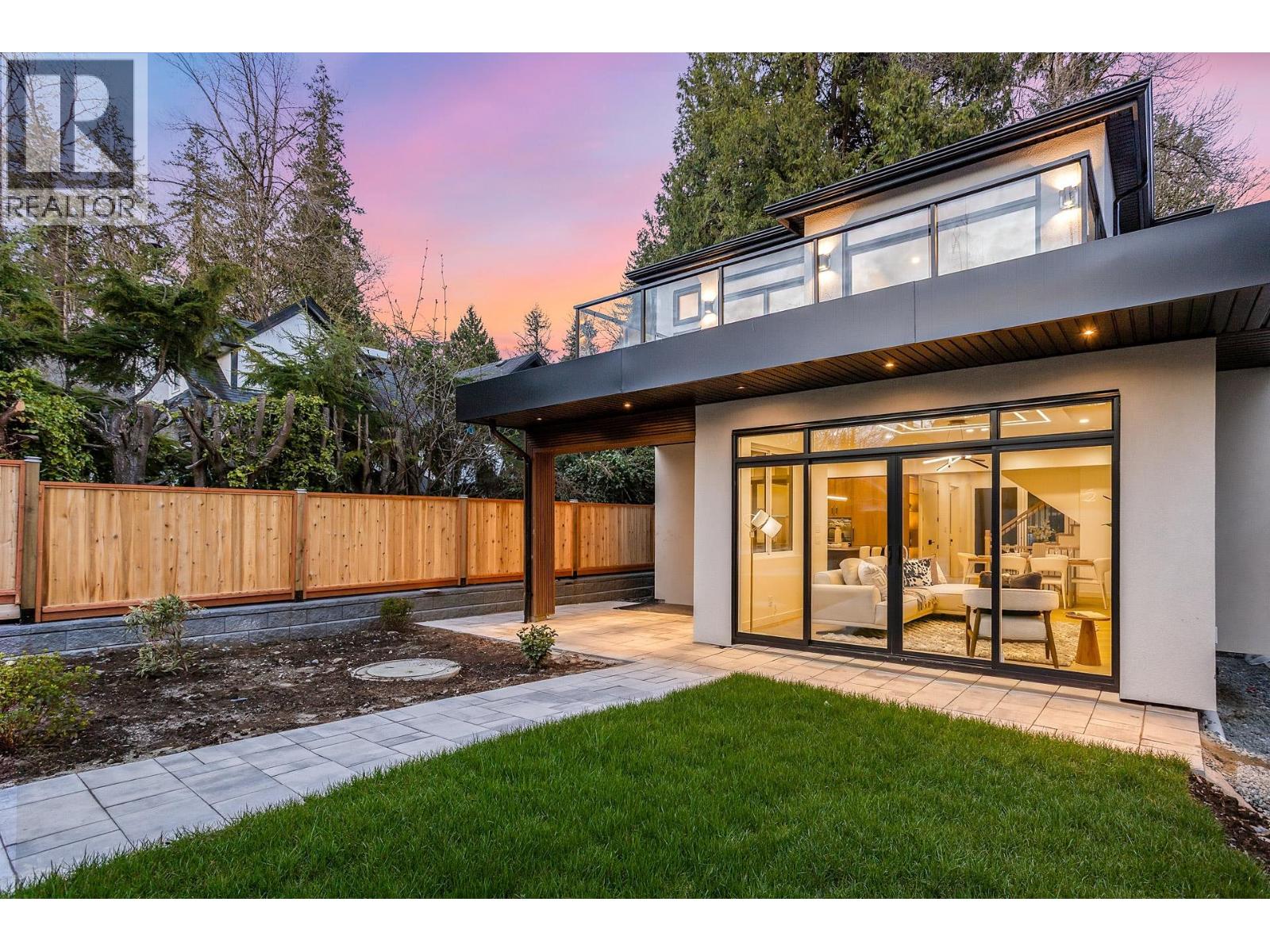 1921 Tatlow Avenue, North Vancouver, British Columbia  V7P 3A2 - Photo 36 - R3125668