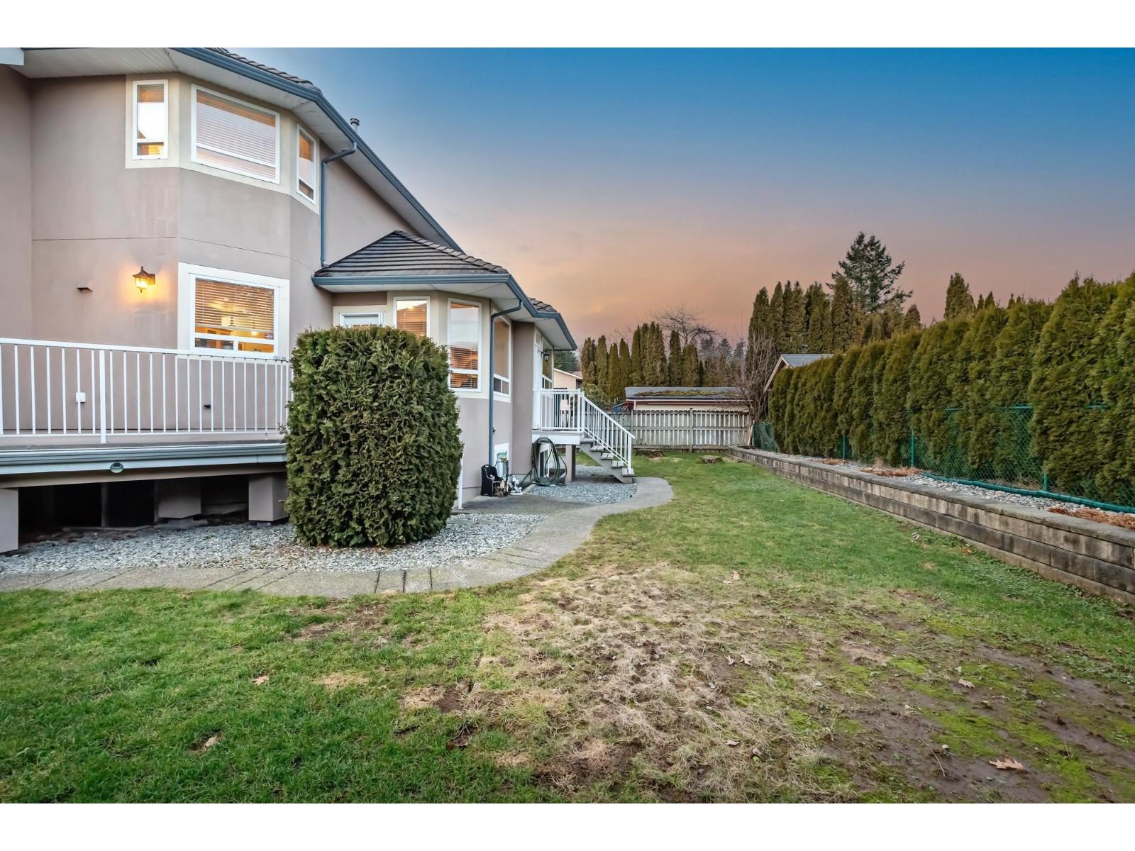 34743 Pakenham Place, Mission, British Columbia  V2V 7A6 - Photo 13 - R3125647