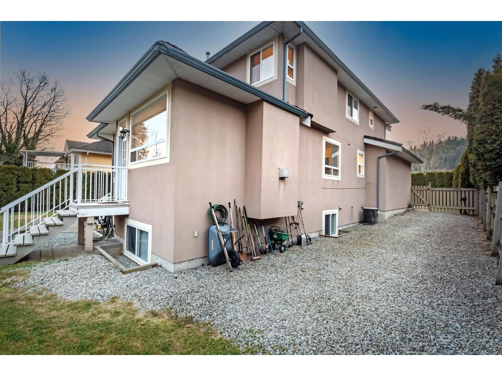 34743 Pakenham Place, Mission, British Columbia  V2V 7A6 - Photo 26 - R3125647