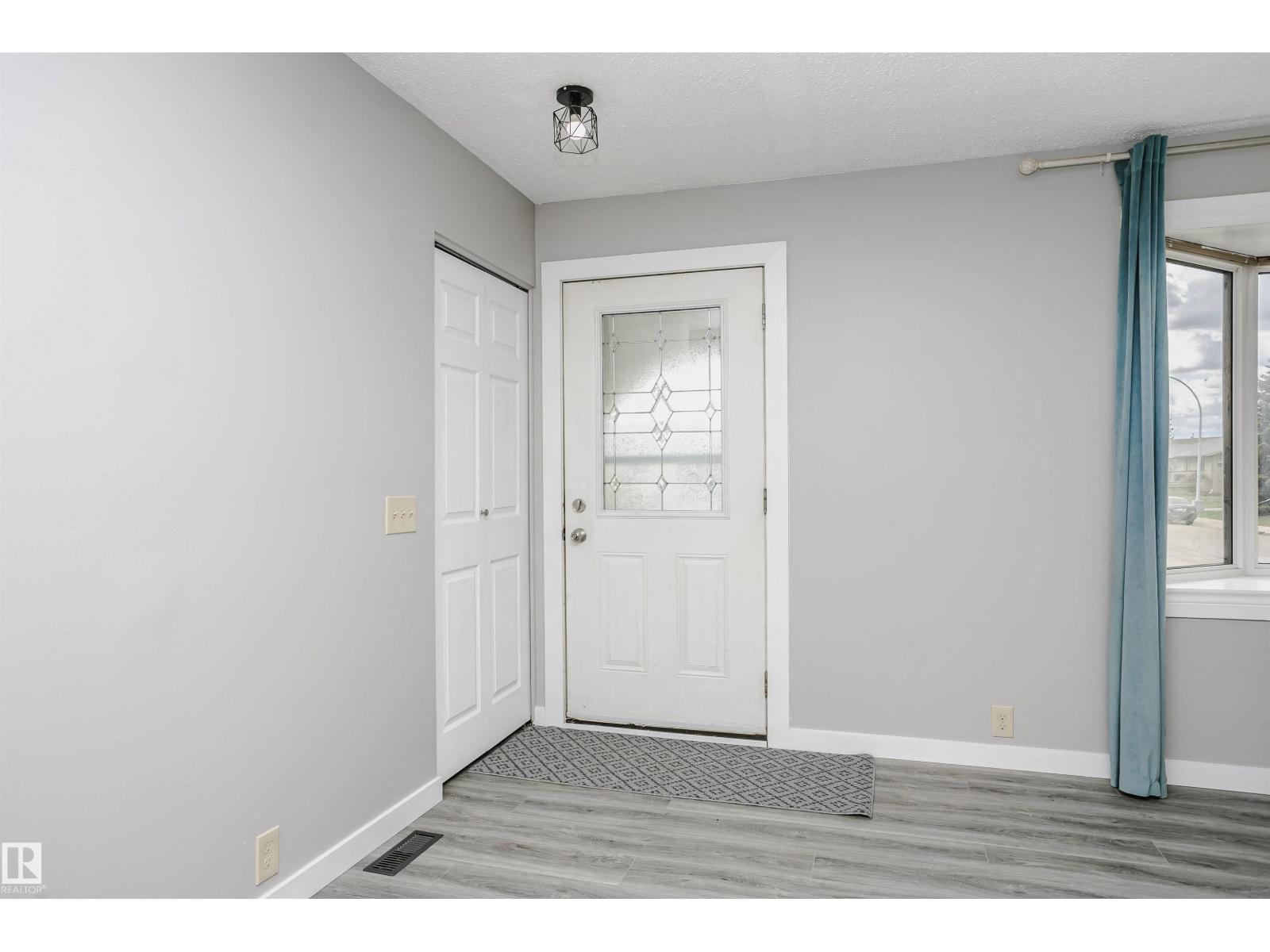 11436 161 Av Nw, Edmonton, Alberta  T5X 2L2 - Photo 3 - E4488809