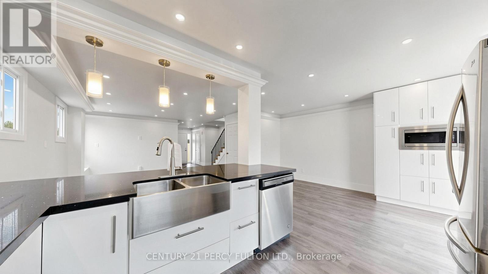 780 Galloway Crescent, Mississauga, Ontario  L5C 3T9 - Photo 13 - W13150918