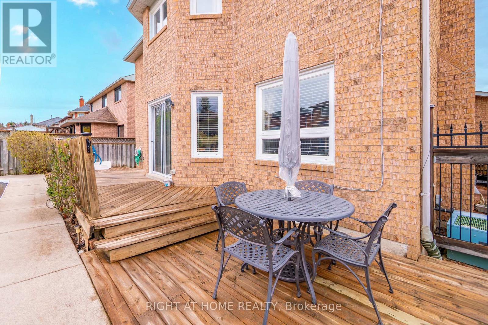 17 Eaton Street, Halton Hills, Ontario  L7G 5L4 - Photo 46 - W13150934