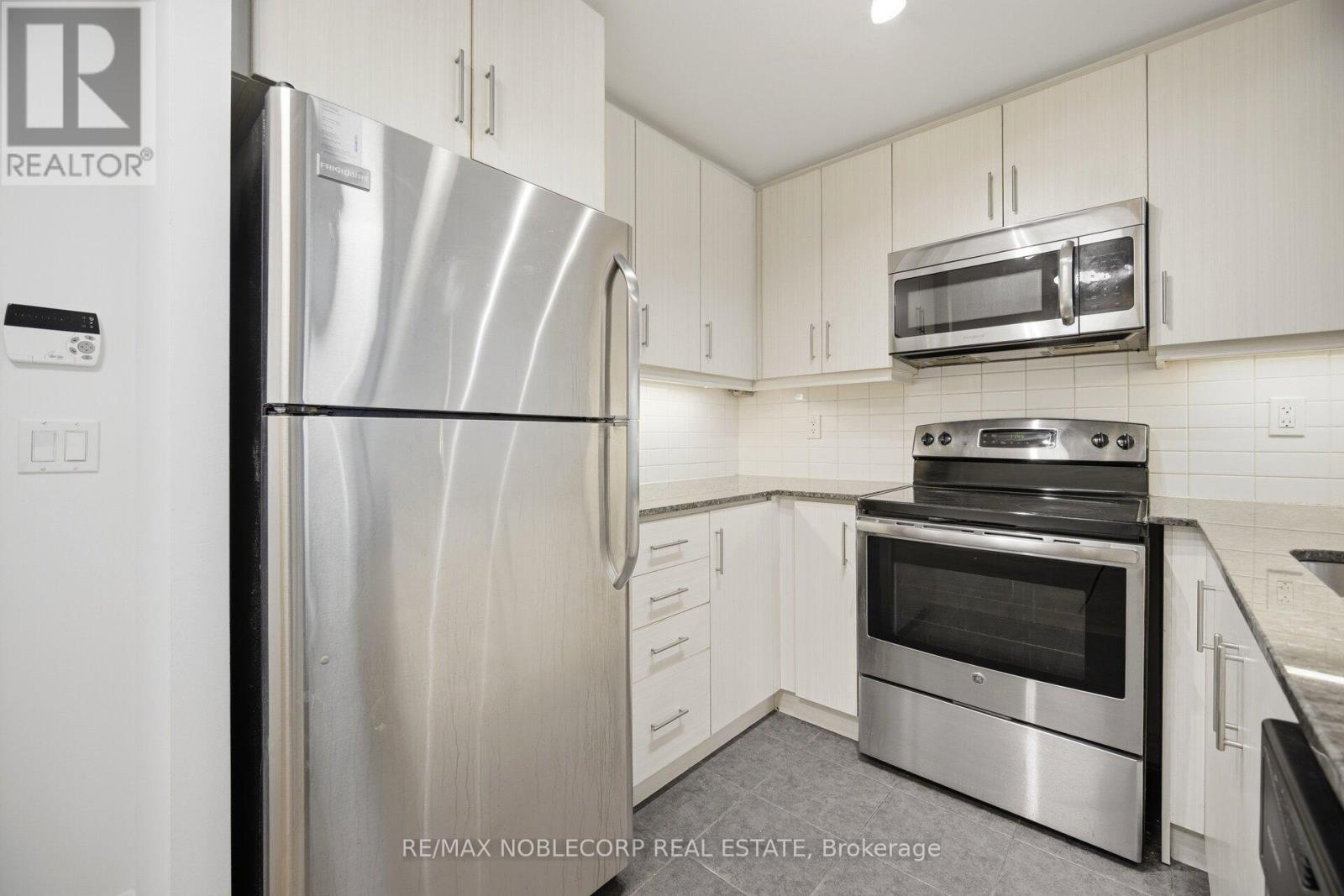 624 - 15 James Finlay Way, Toronto, Ontario  M3M 0B3 - Photo 11 - W13150962