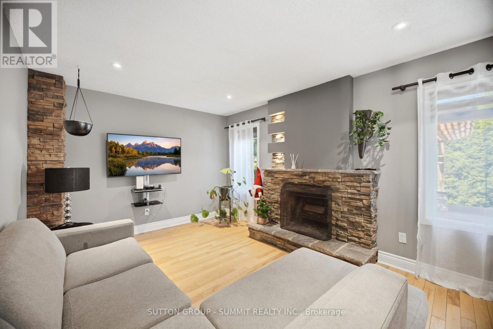 1390 Astrella Crescent, Mississauga, Ontario  L5M 4Z8 - Photo 13 - W13150974