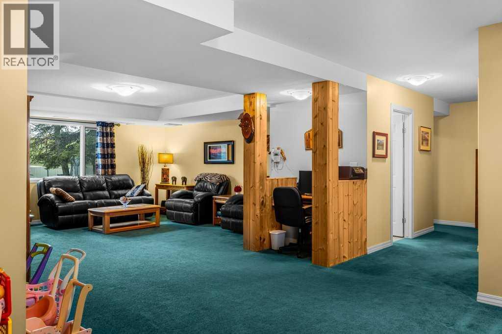 146 Cougar Point Road, Canmore, Alberta  T1W 1A1 - Photo 33 - A2312969