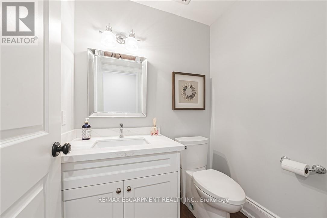33 Golfview Crescent, Hamilton, Ontario  L9H 6V1 - Photo 16 - X13150964
