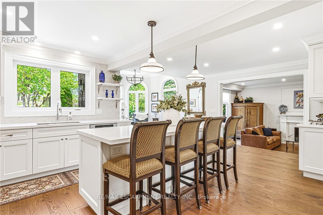 33 Golfview Crescent, Hamilton, Ontario  L9H 6V1 - Photo 6 - X13150964