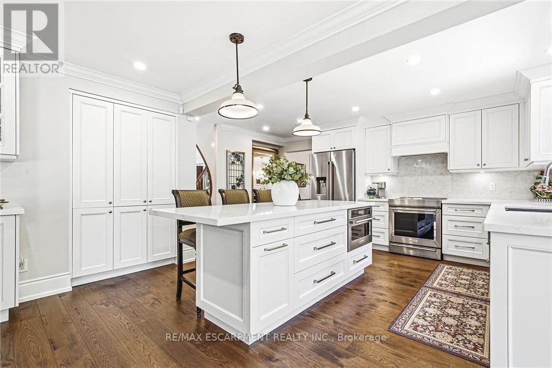 33 Golfview Crescent, Hamilton, Ontario  L9H 6V1 - Photo 8 - X13150964