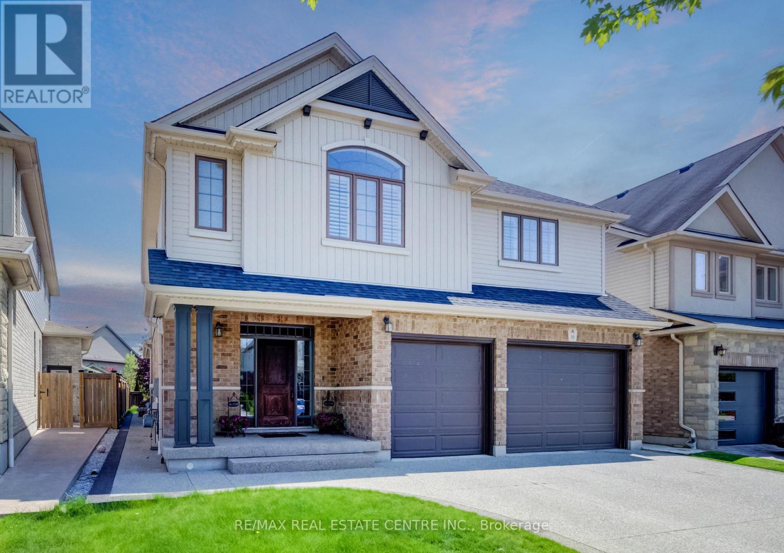 10 Deer Creek Street, Kitchener, Ontario  N2A 0E7 - Photo 2 - X13150992