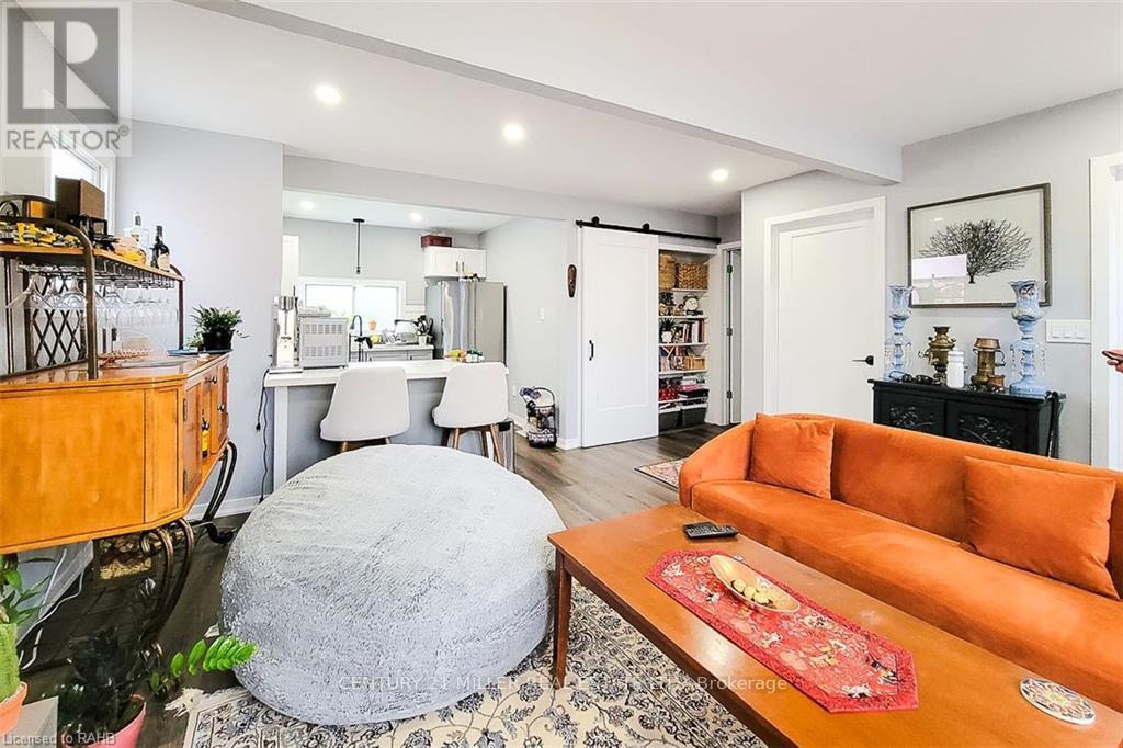 67 East 13th Street, Hamilton, Ontario  L9A 3Z4 - Photo 6 - X13151036