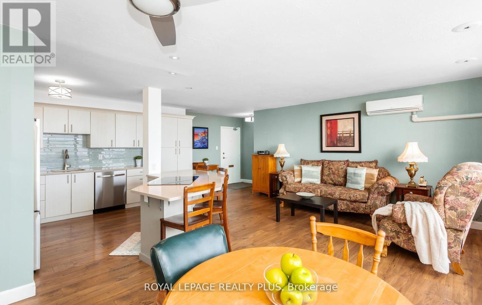 1204 - 15 Towering Heights Boulevard, St. Catharines, Ontario  L2T 3G7 - Photo 10 - X13151058