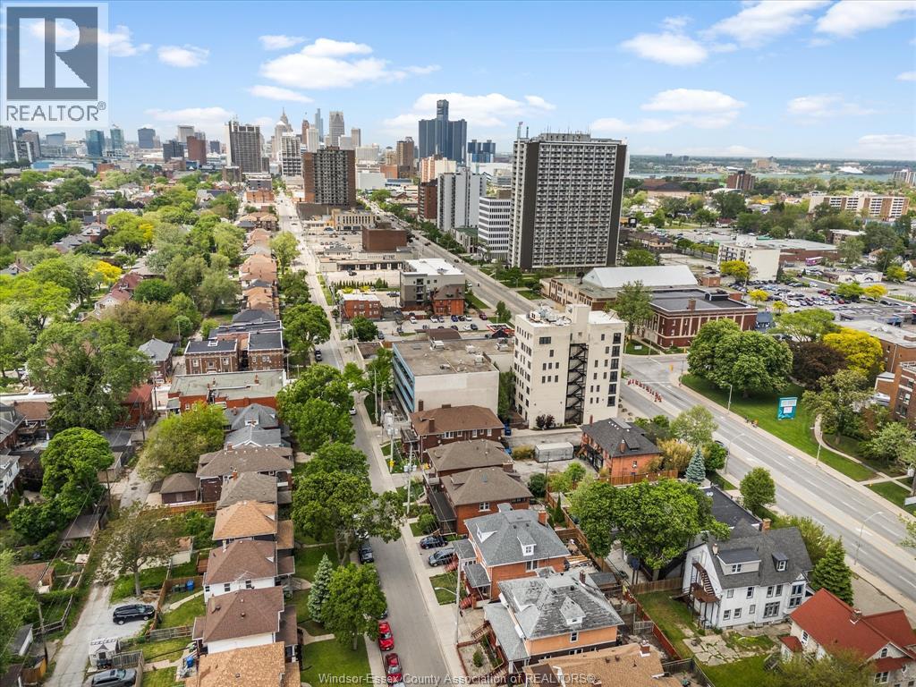 1046-1048 Pelissier, Windsor, Ontario  N9A 4L7 - Photo 35 - 26011601