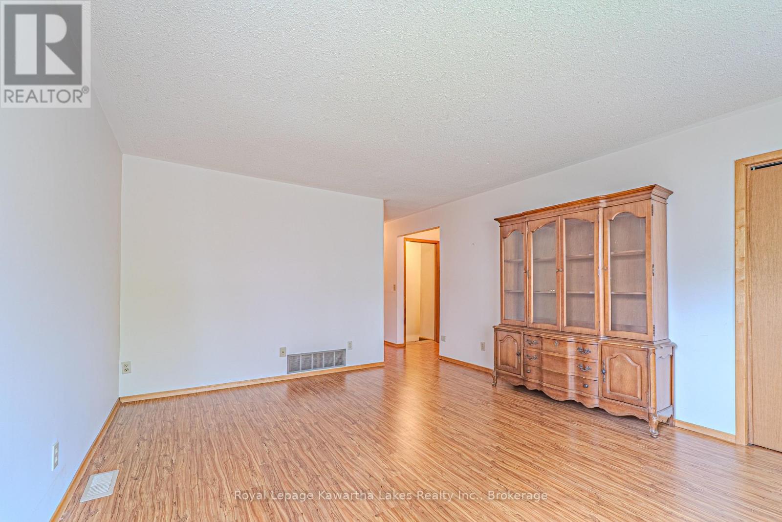 199 Mary Street W, Kawartha Lakes, Ontario  K9V 5N2 - Photo 9 - X13151252
