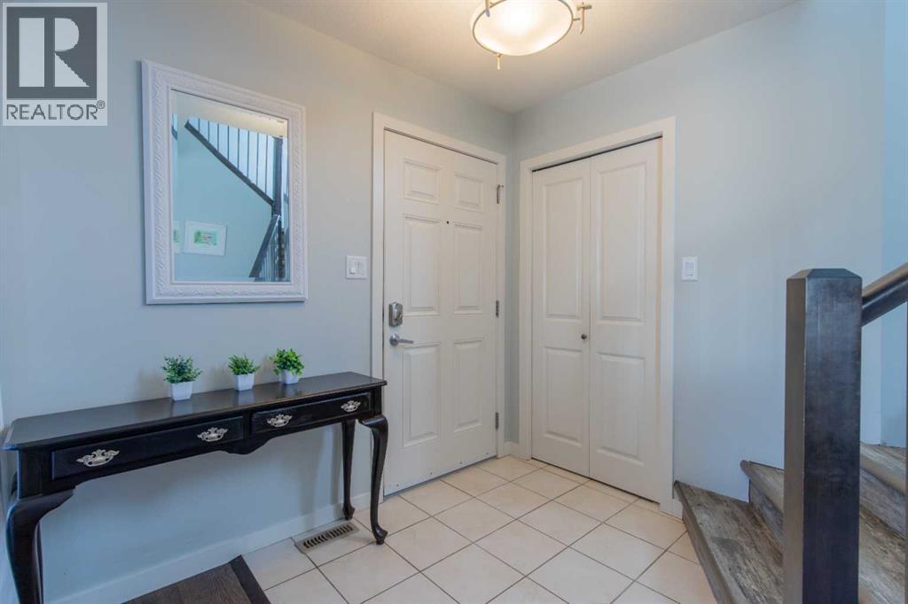534 Keystone Chase W, Lethbridge, Alberta  T1J 5E6 - Photo 4 - A2310817