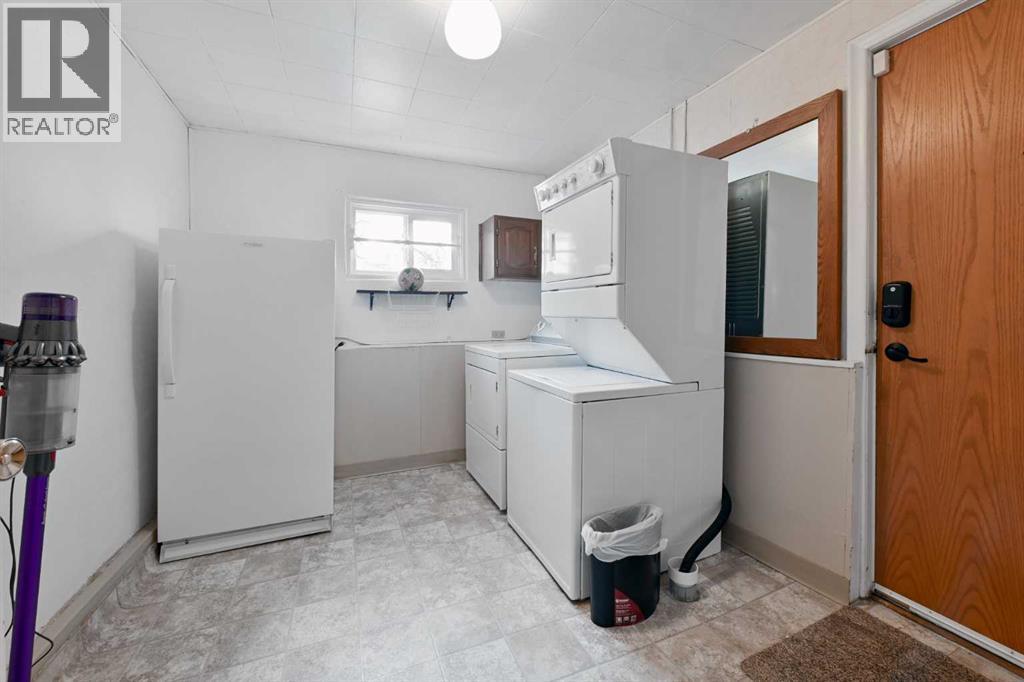 7703 5 Street SW, Calgary, Alberta  T2V 1C1 - Photo 13 - A2289156