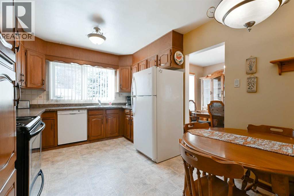 7703 5 Street SW, Calgary, Alberta  T2V 1C1 - Photo 7 - A2289156