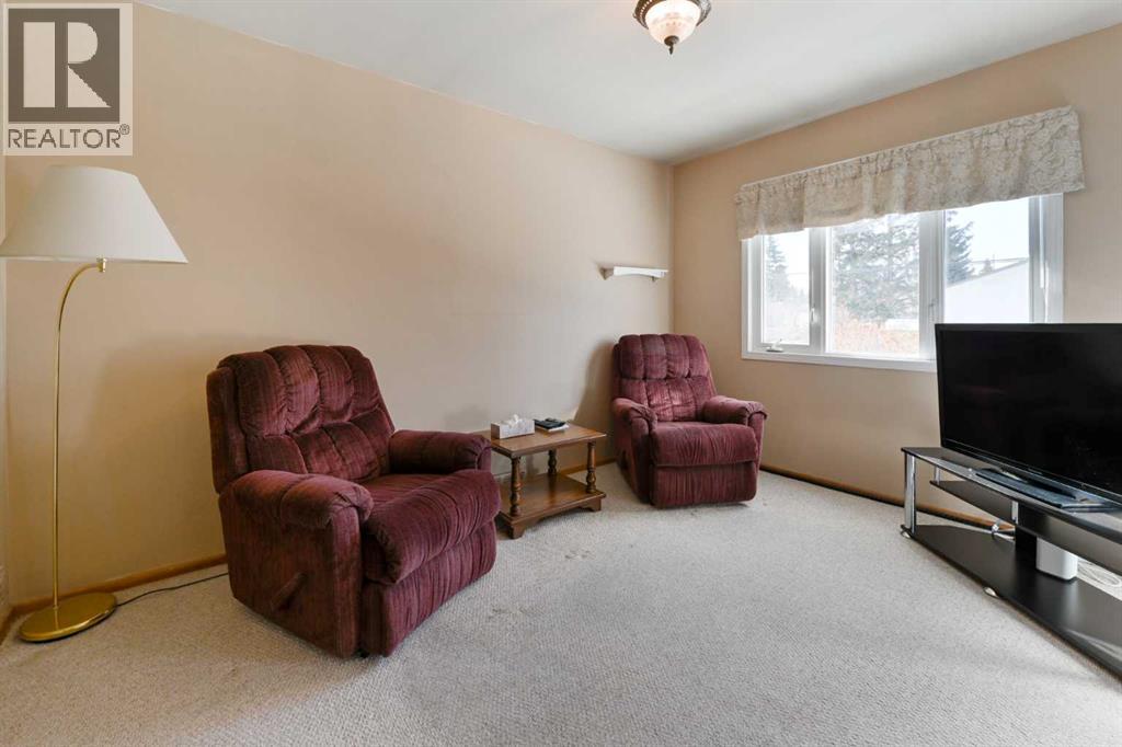 7703 5 Street SW, Calgary, Alberta  T2V 1C1 - Photo 10 - A2289156