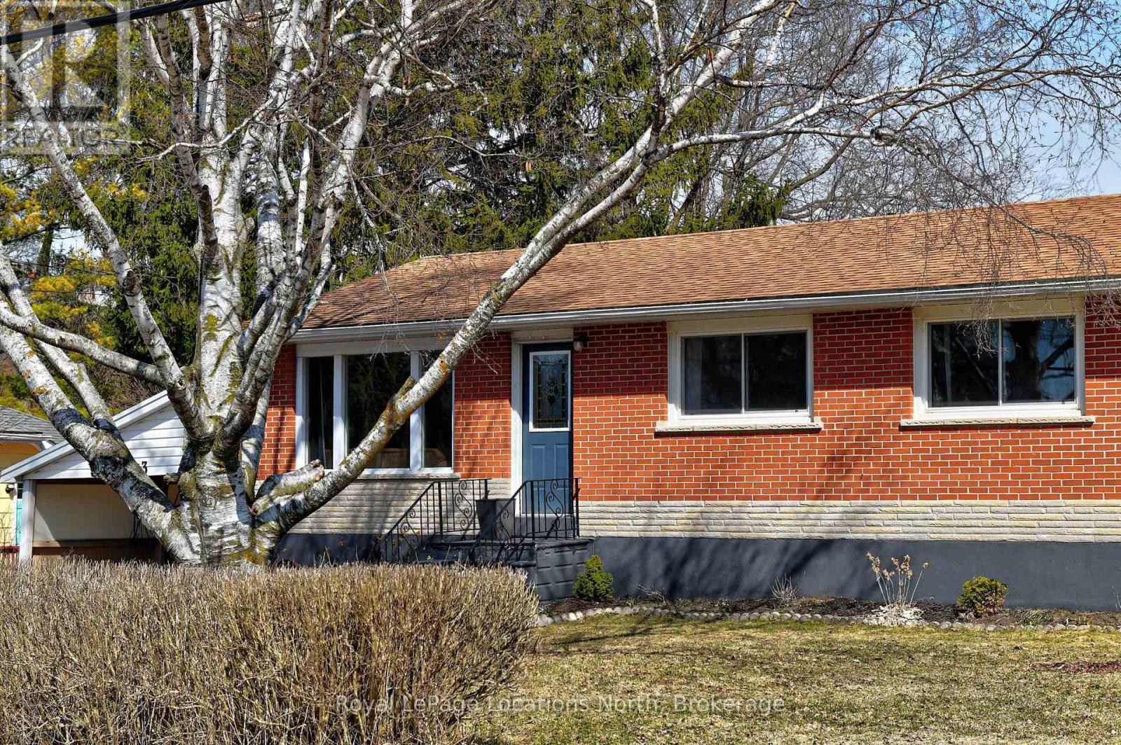 223 Graham Street, Meaford, Ontario N4L 1A9 - Photo 4 - X13151070