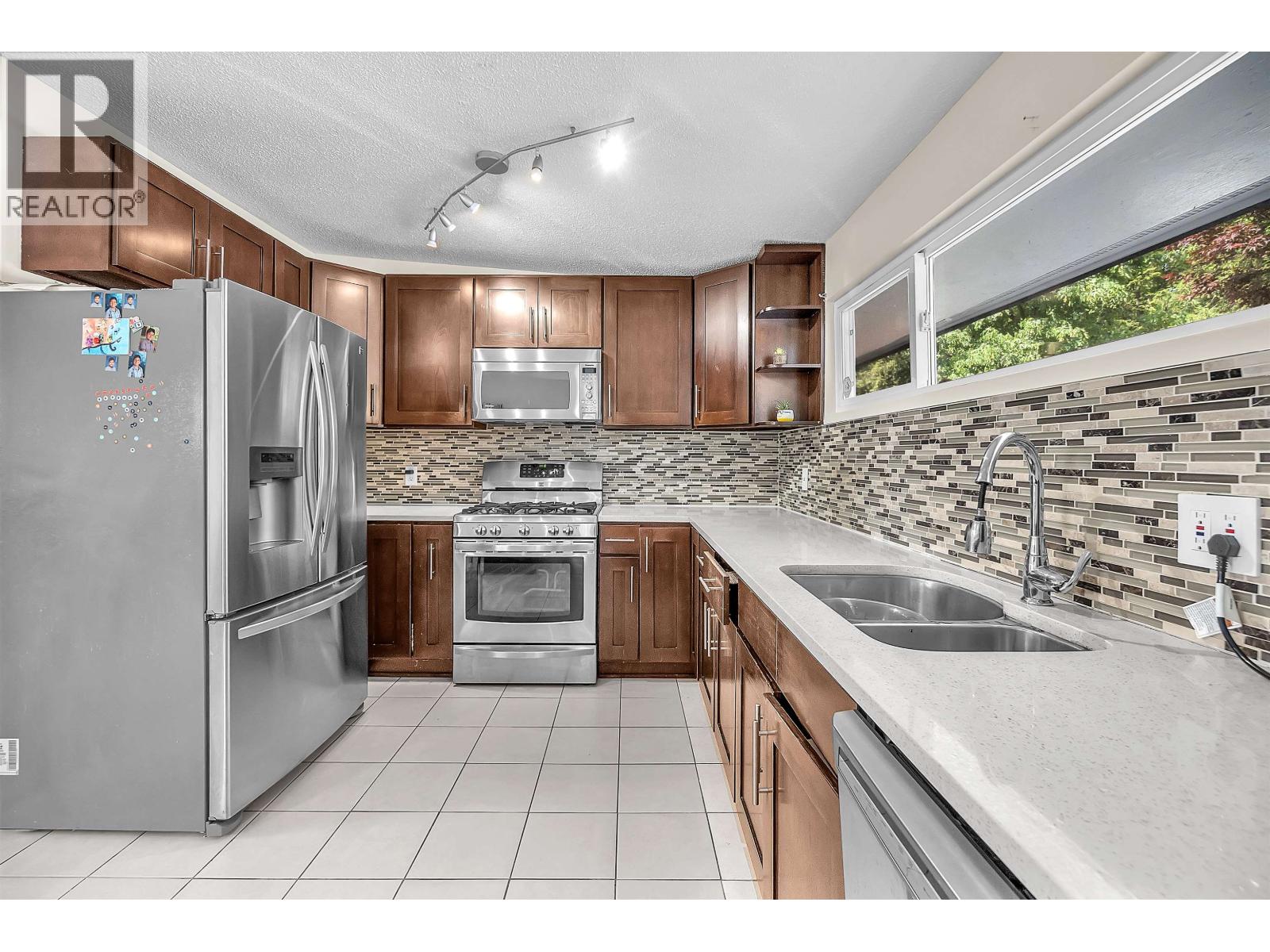 693 Plymouth Drive, North Vancouver, British Columbia  V7H 2H5 - Photo 23 - R3125637