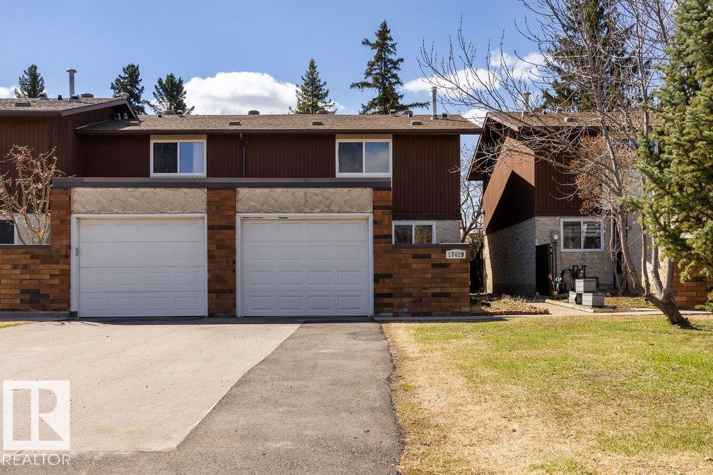 17429 77 AV NW, edmonton, Alberta