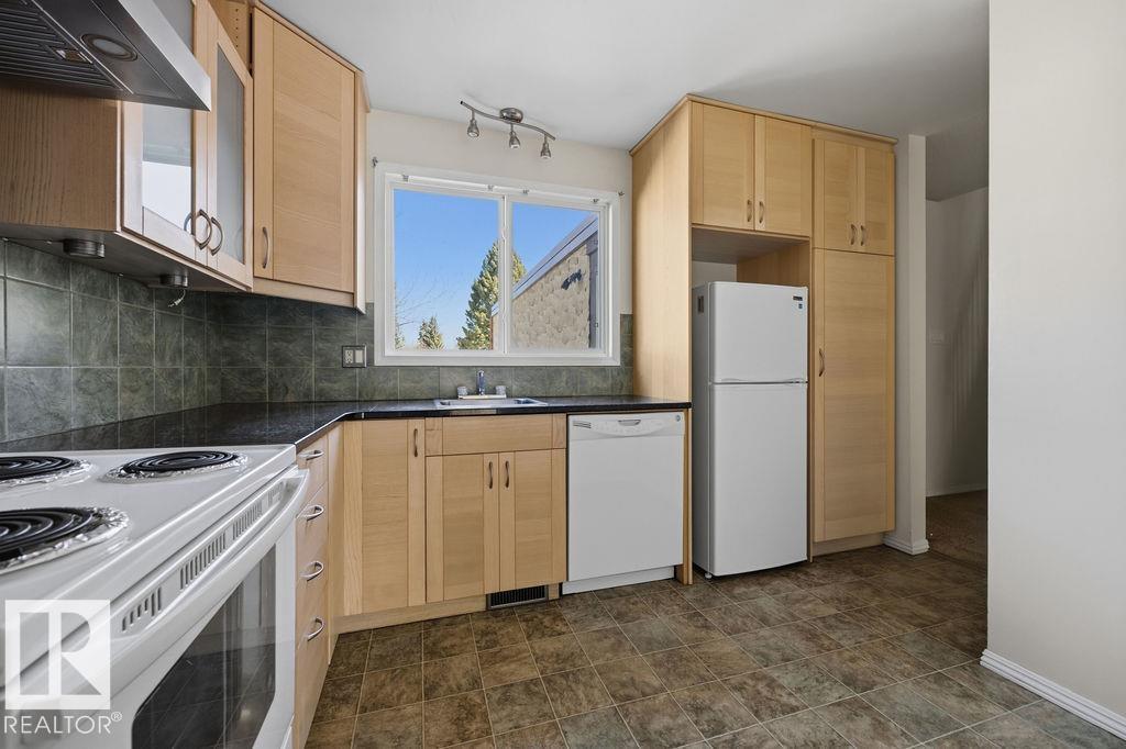 17429 77 Av Nw, Edmonton, Alberta  T5T 0H9 - Photo 6 - E4488814