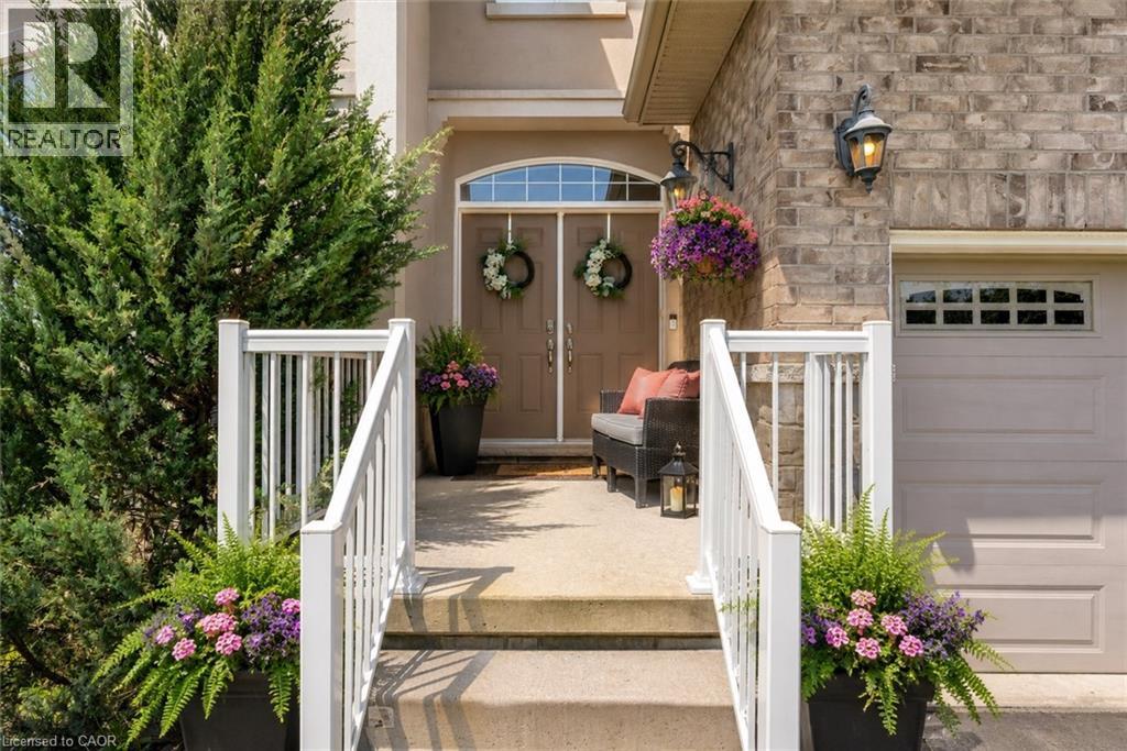 16 Westridge Drive, Hamilton, Ontario  L9C 0C2 - Photo 4 - 40830170