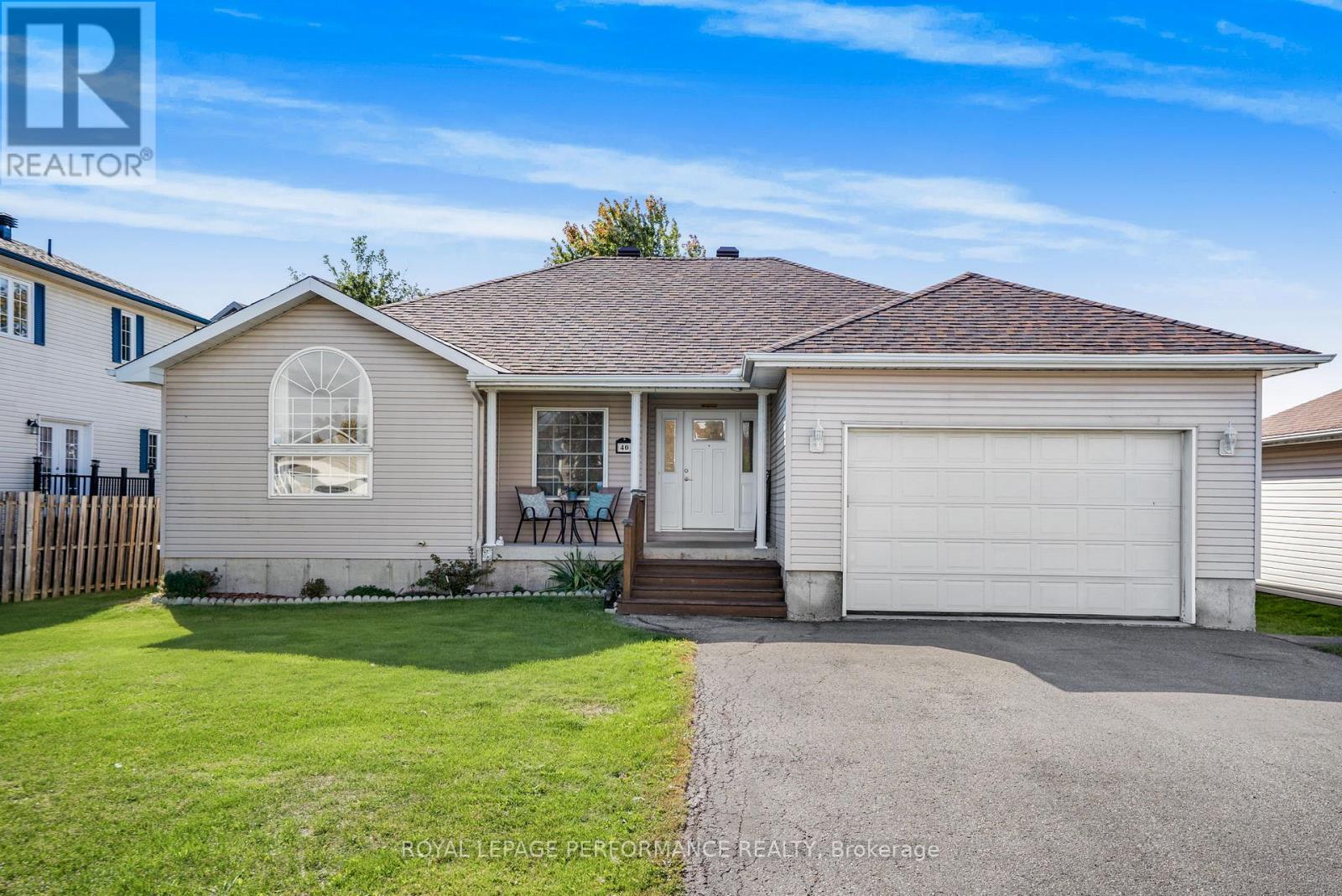 $564,90040 Lori Lane, North Dundas, Ontario