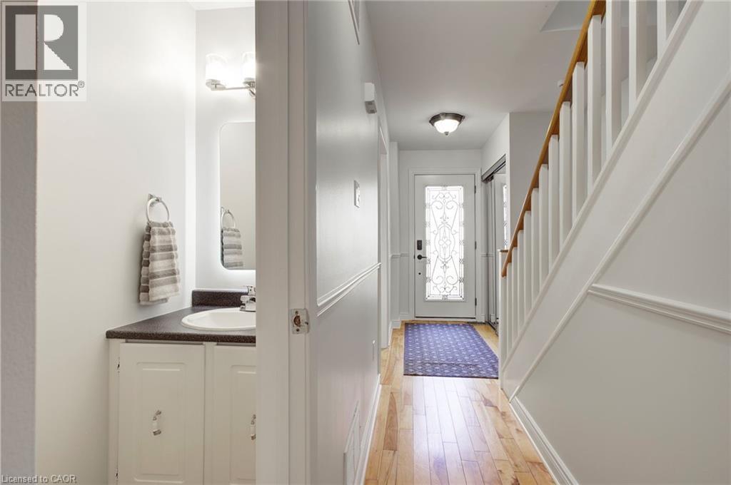 336 Queen Street S Unit# 14, Mississauga, Ontario  L5M 1M2 - Photo 6 - 40831654