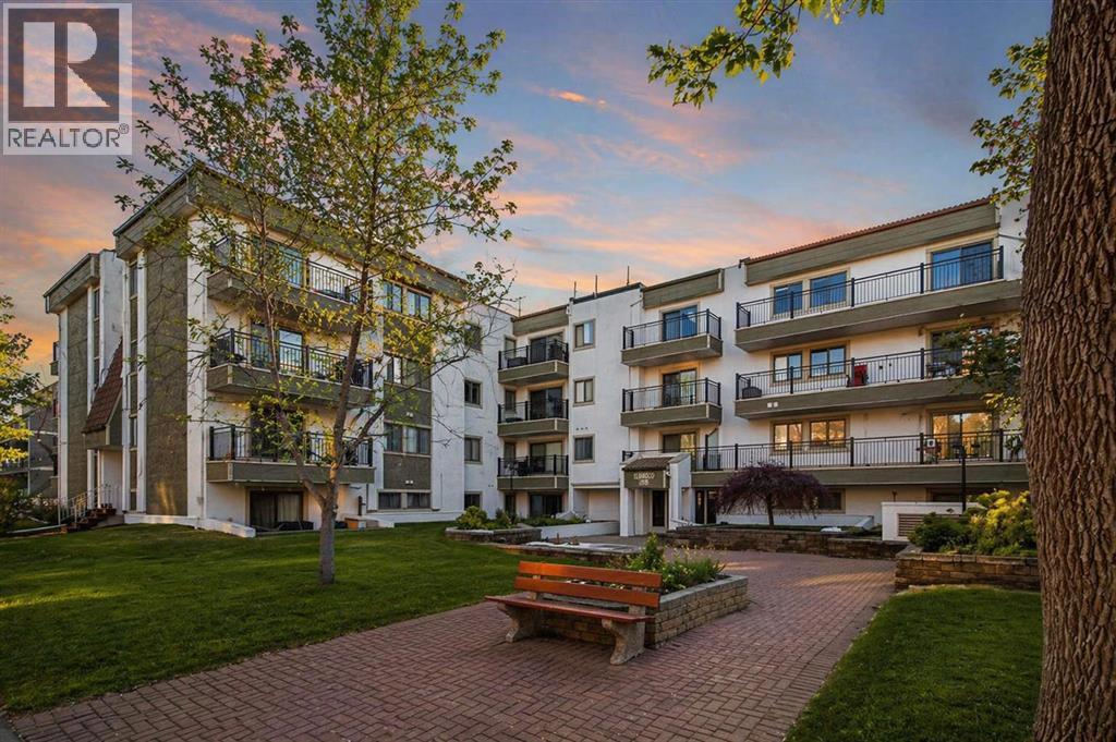 215, 723 57 Avenue SW, Calgary, Alberta