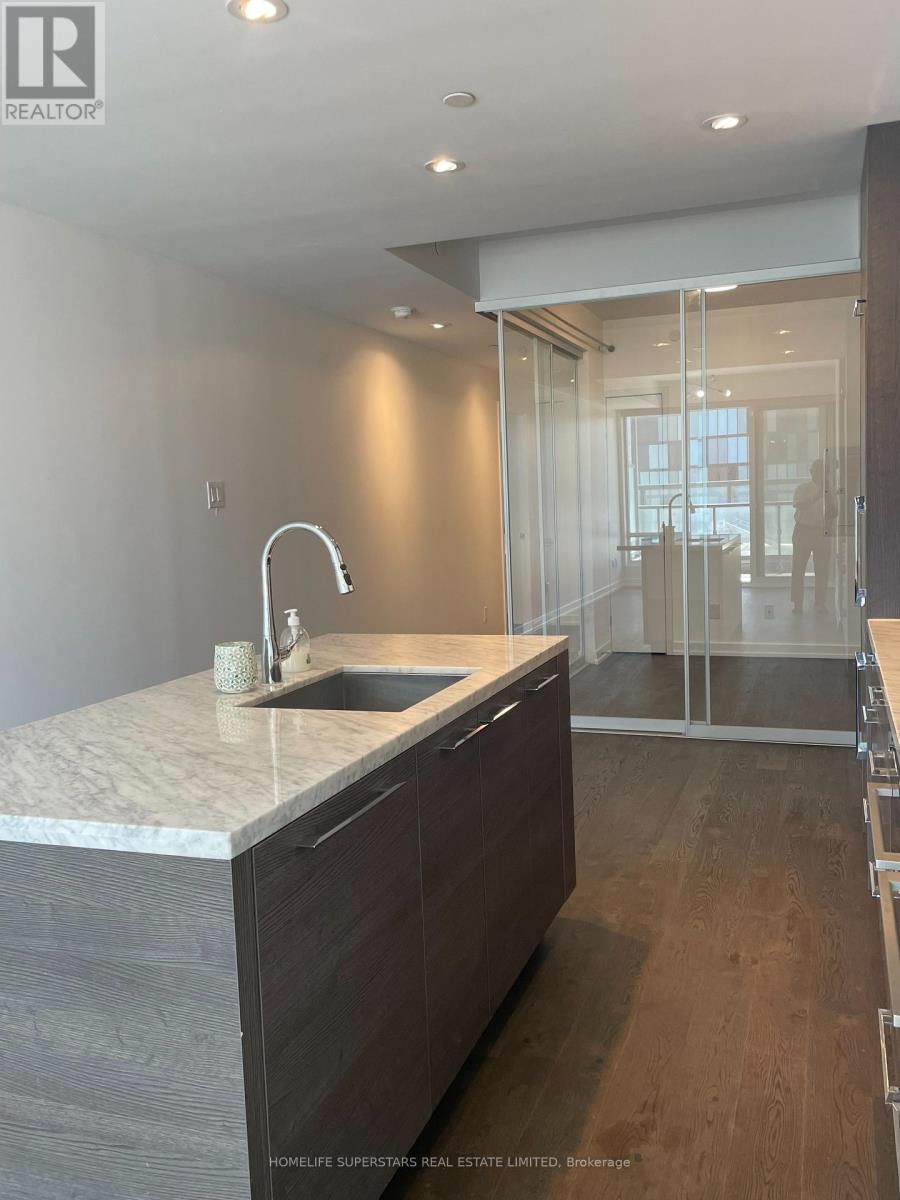 2008 - 488 University Avenue, Toronto, Ontario  M5G 0C1 - Photo 12 - C13129620